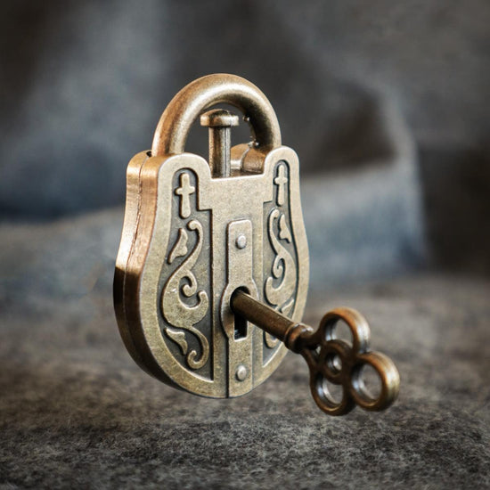 The Lock & Key Puzzle – The Shop of Many Things